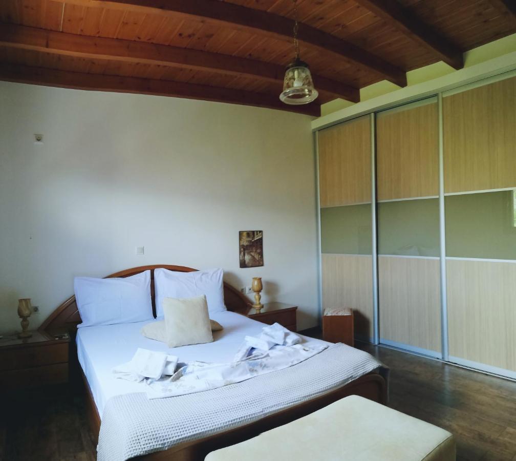 Villa Goros